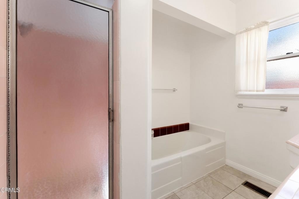 2254 Queensberry Road - Photo 12