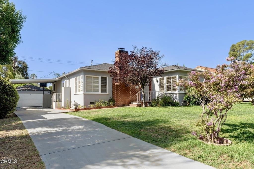 2254 Queensberry Road - Photo 1