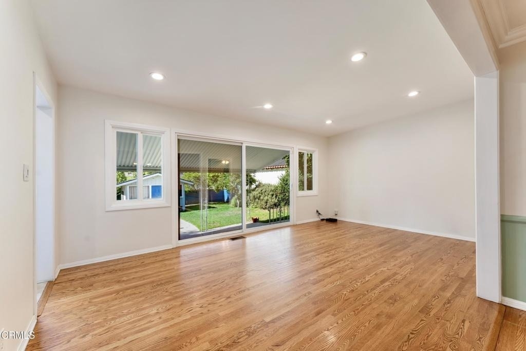 2254 Queensberry Road - Photo 7