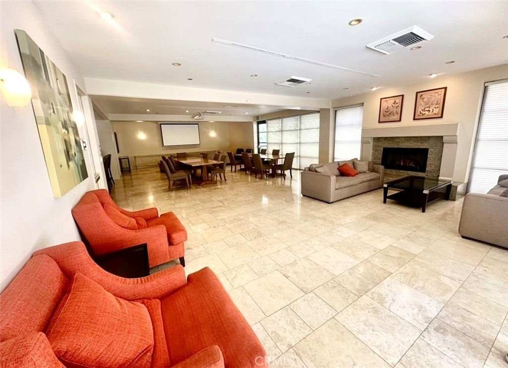 600 W 9th - Photo 34