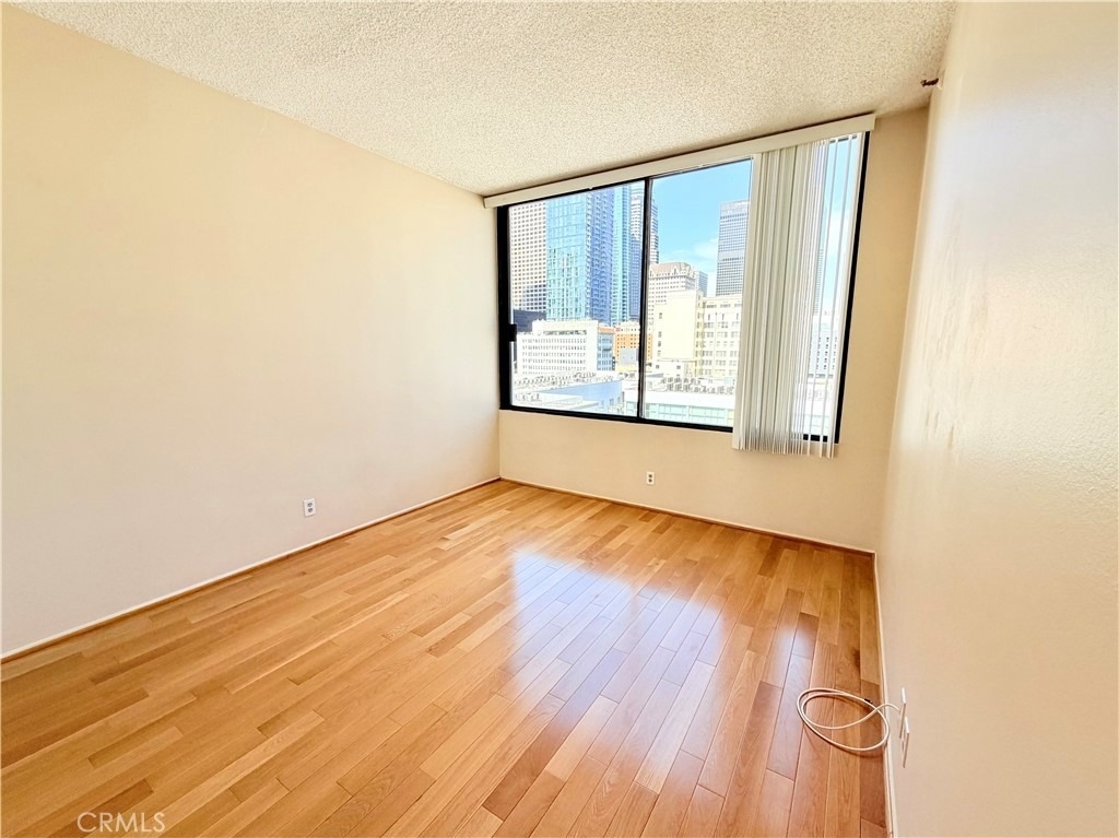 600 W 9th - Photo 18