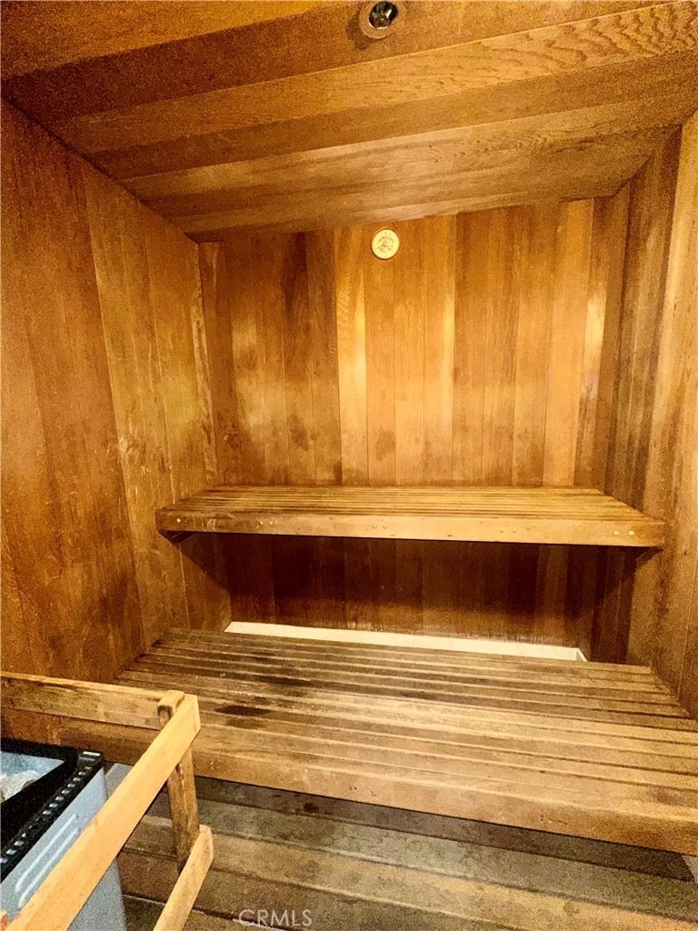 600 W 9th - Photo 37