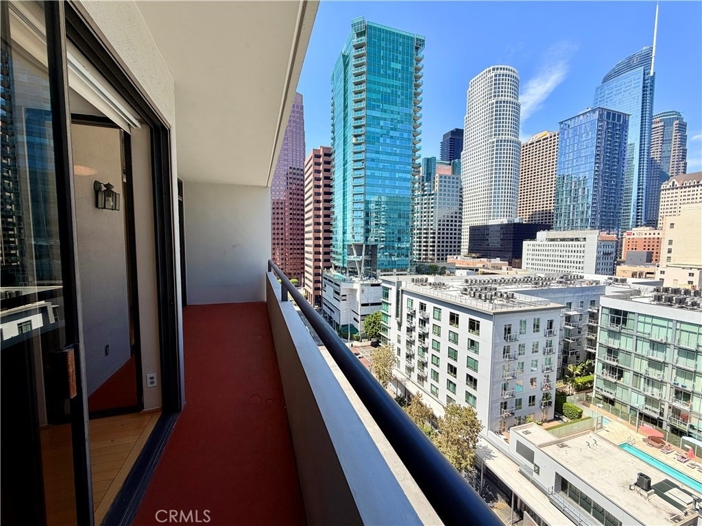 600 W 9th - Photo 10