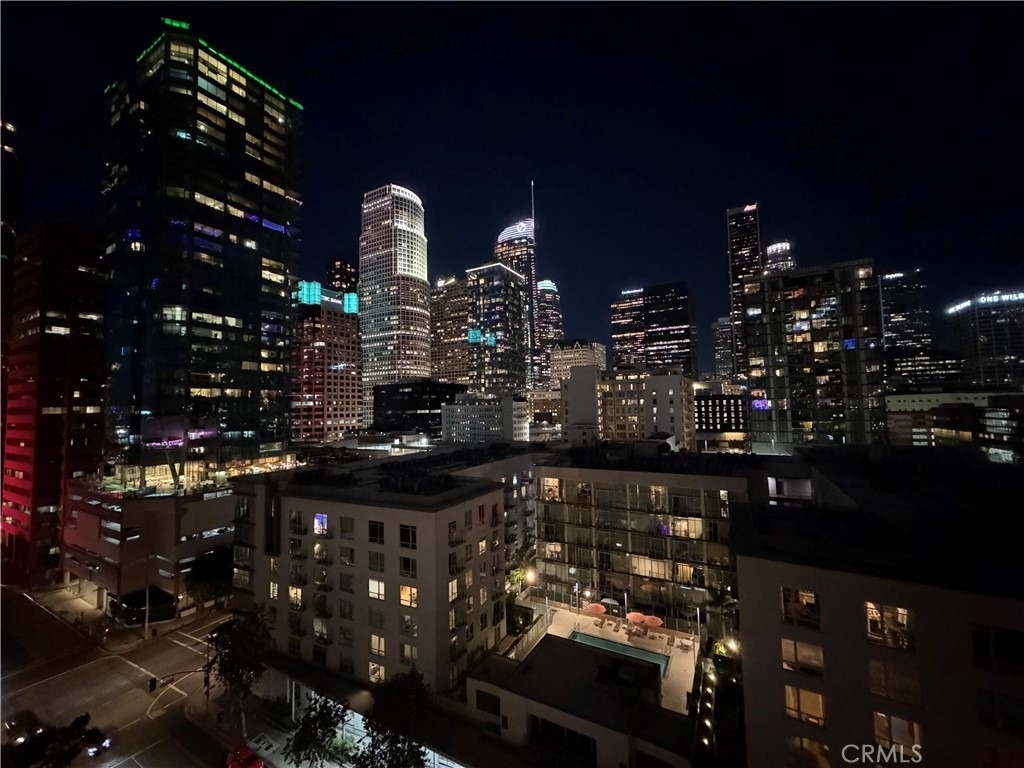 600 W 9th - Photo 32