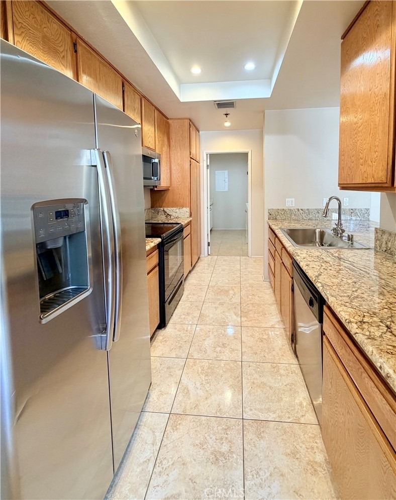 600 W 9th - Photo 6