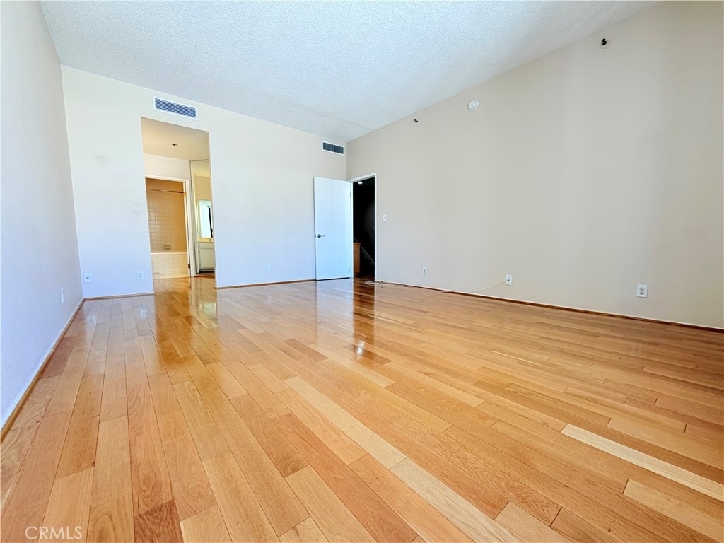 600 W 9th - Photo 20