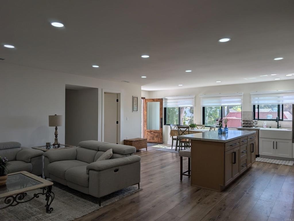 2410 La Costa Ave - Photo 3