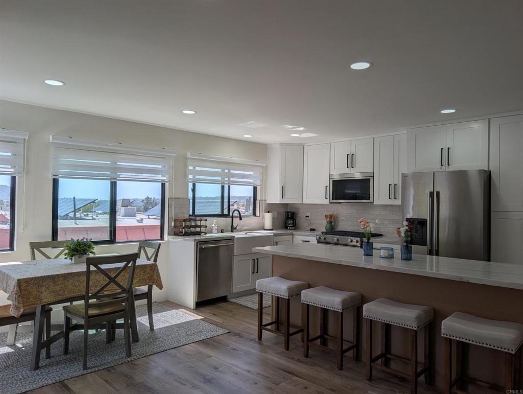 2410 La Costa Ave - Photo 2