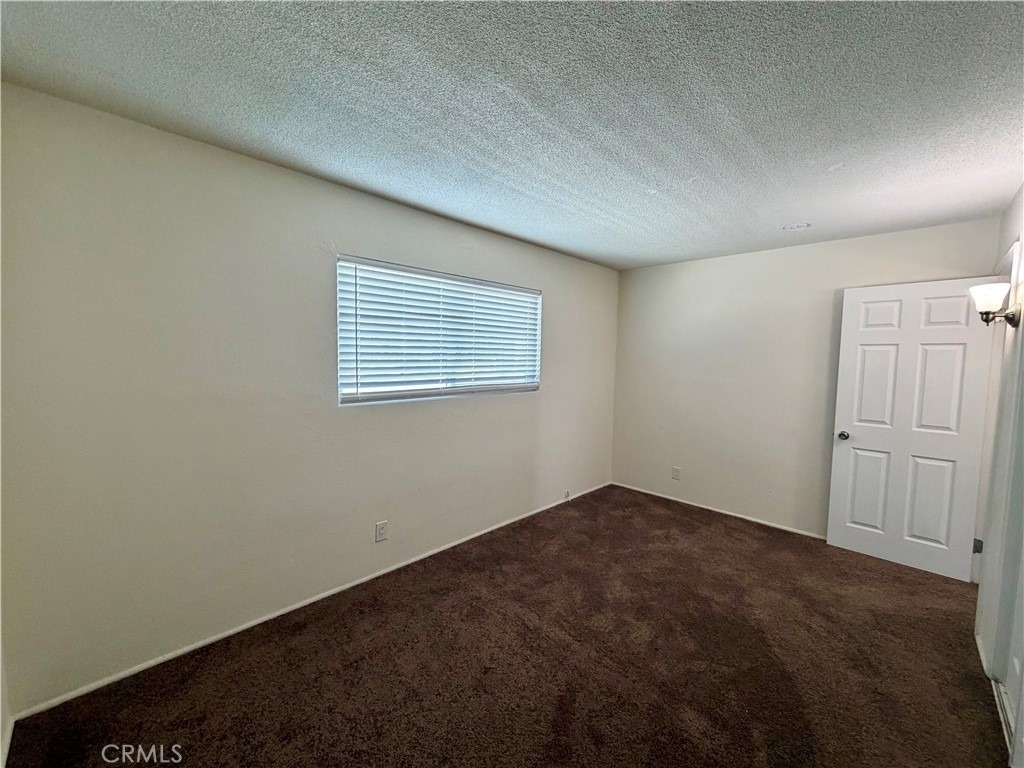 711 E Oakland - Photo 8