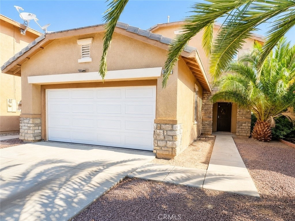 14444 Moon Valley - Photo 0