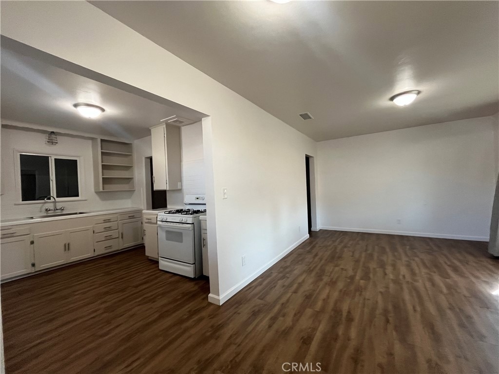 1086 Palm Avenue - Photo 4