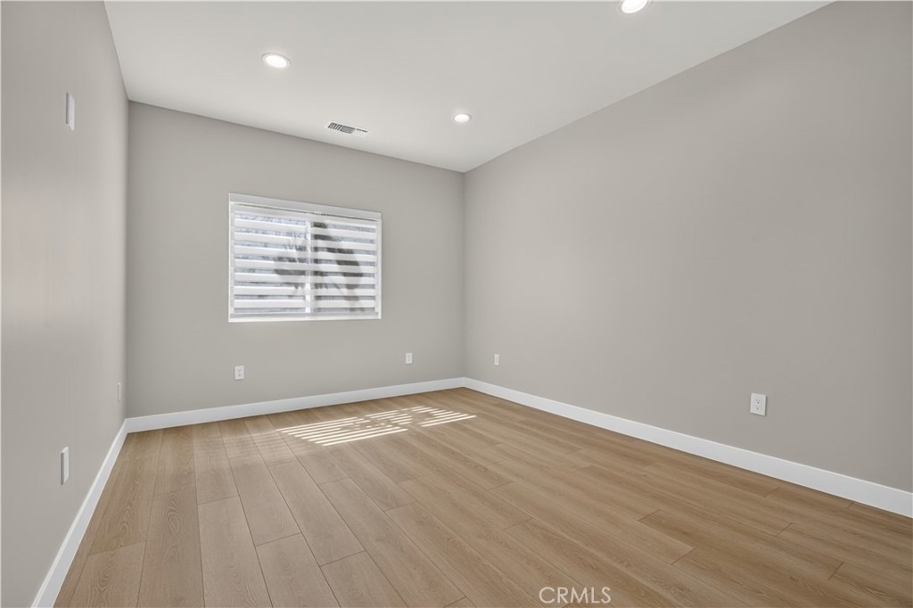 16425 Clymer Street - Photo 29