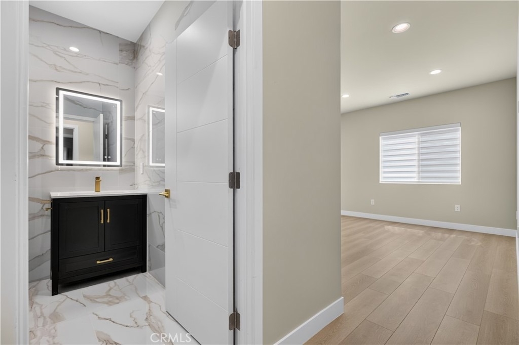16425 Clymer Street - Photo 23