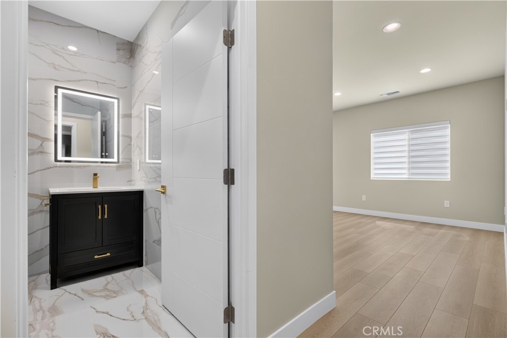 16425 Clymer Street - Photo 23
