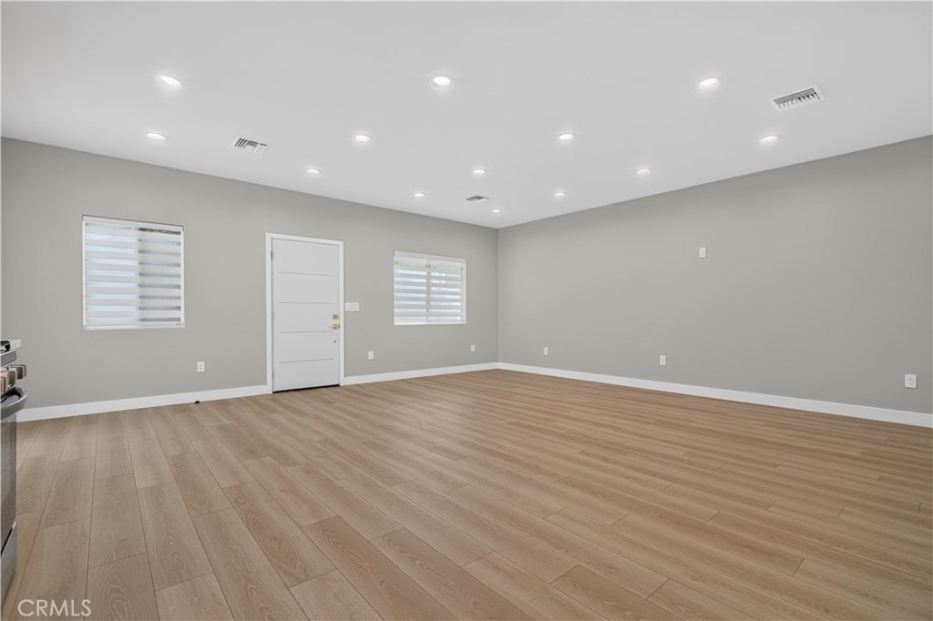 16425 Clymer Street - Photo 14