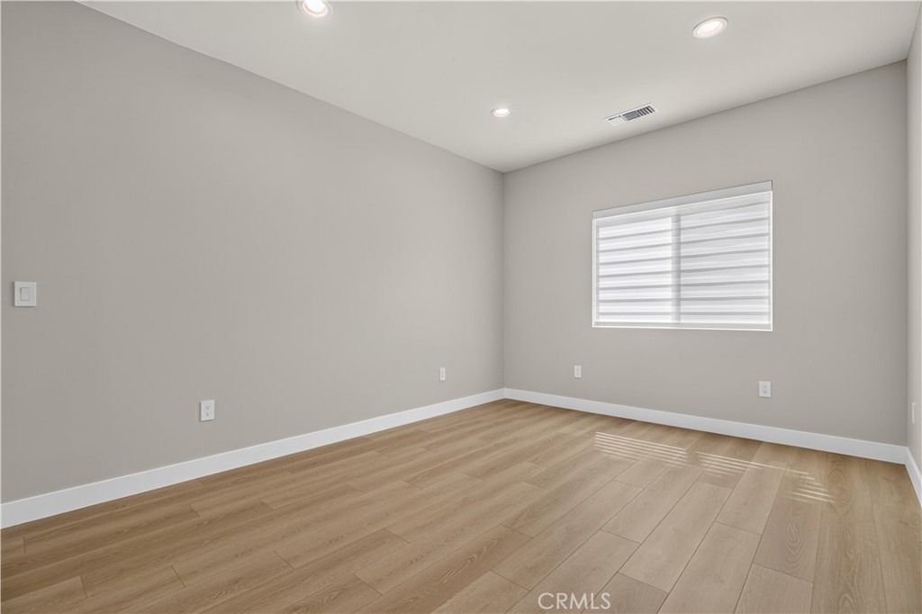 16425 Clymer Street - Photo 27