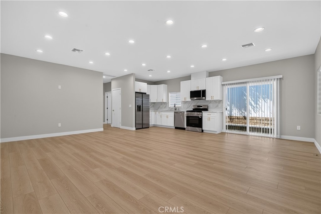 16425 Clymer Street - Photo 1