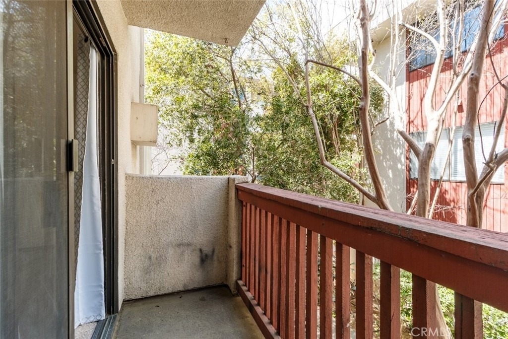 20234 Cantara Street - Photo 28