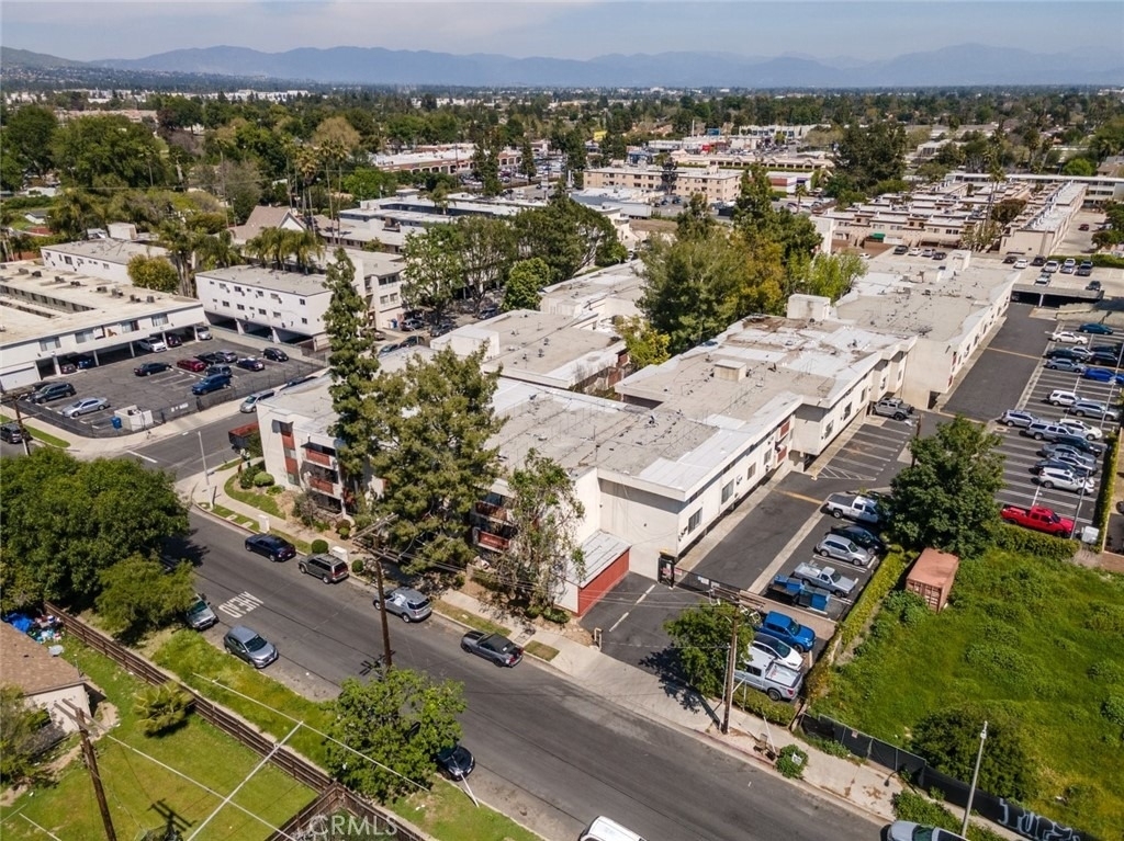 20234 Cantara Street - Photo 29
