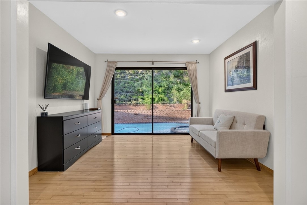 1350 E Tujunga - Photo 53