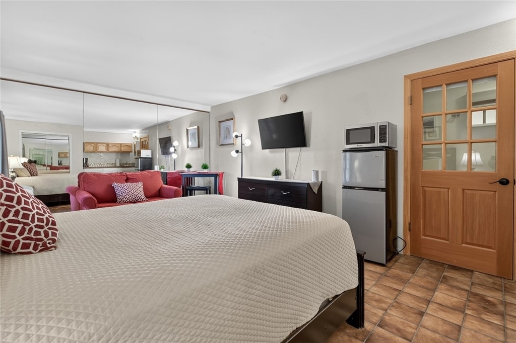 1350 E Tujunga - Photo 18