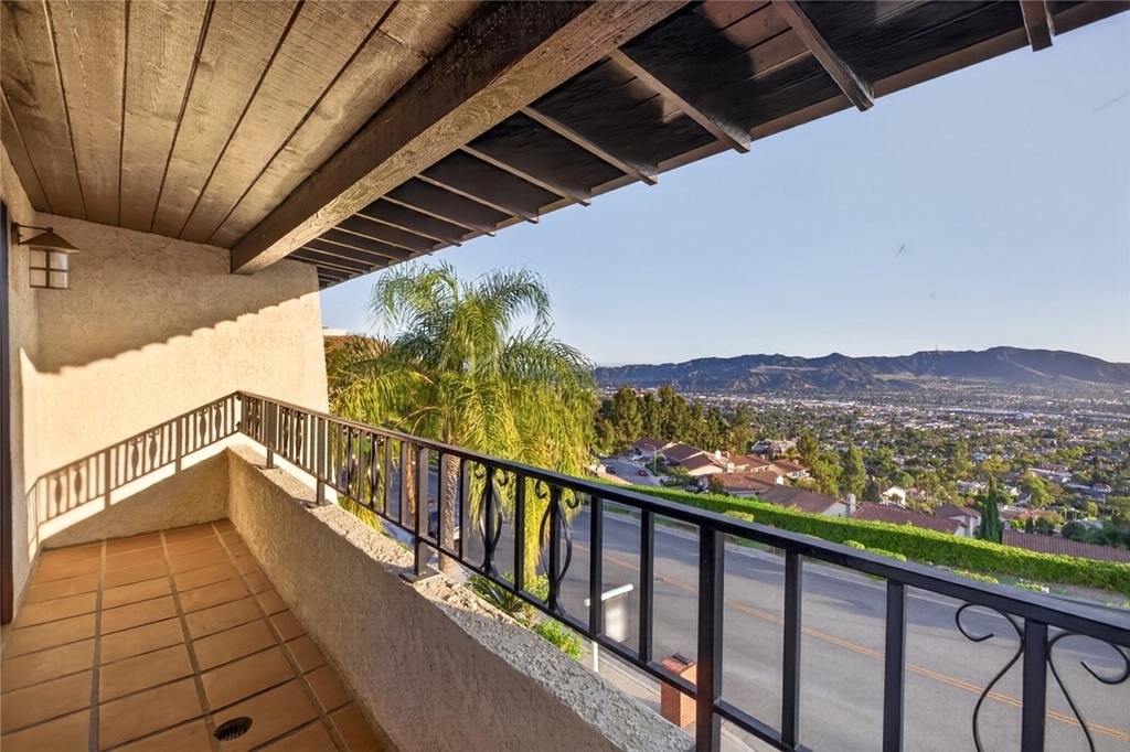 1350 E Tujunga - Photo 72