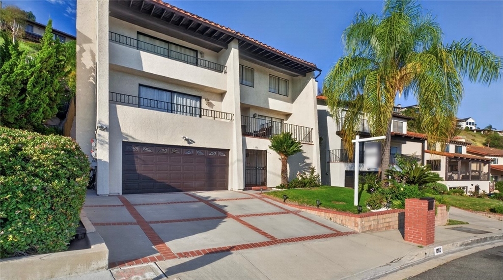 1350 E Tujunga - Photo 10