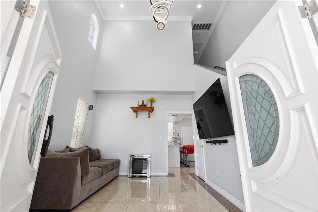 2727 Walnut Grove Avenue - Photo 6