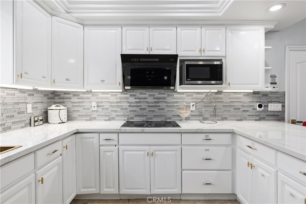 2727 Walnut Grove Avenue - Photo 11