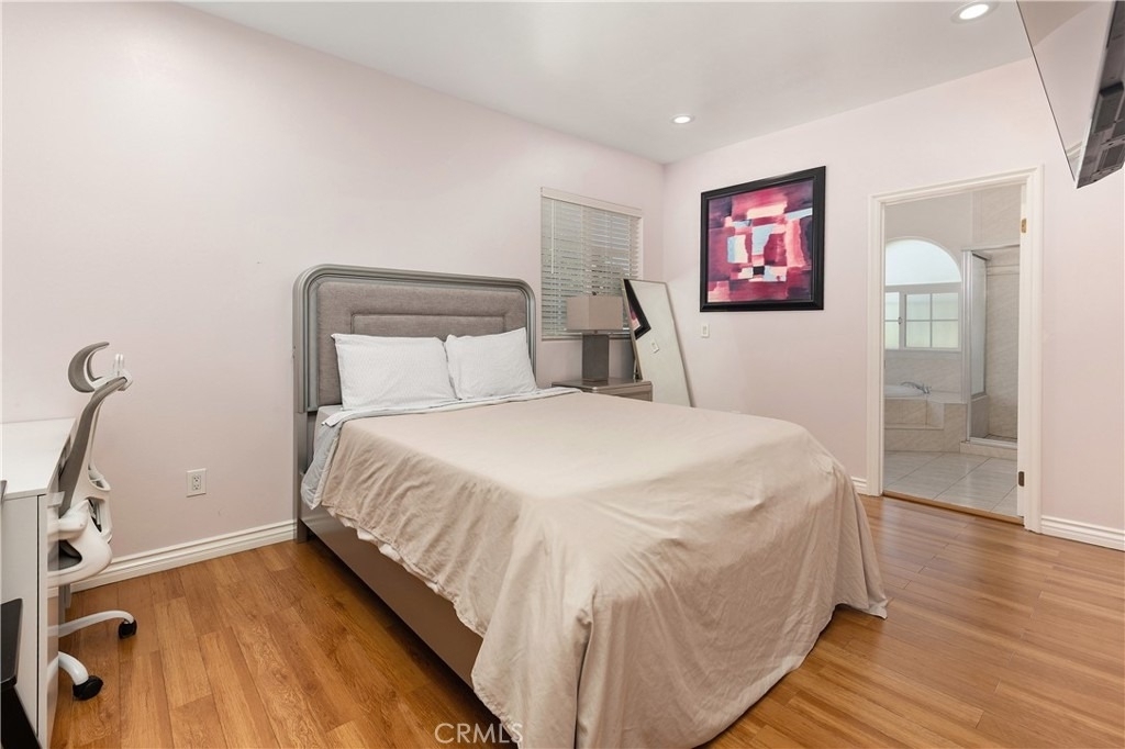 2727 Walnut Grove Avenue - Photo 16
