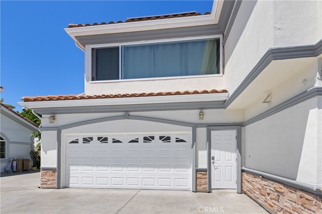 2727 Walnut Grove Avenue - Photo 4