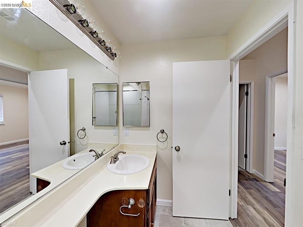1740 Gateway Dr - Photo 10