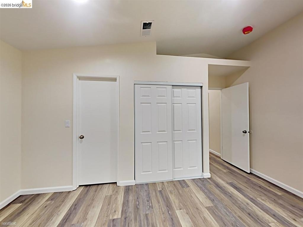 1740 Gateway Dr - Photo 7