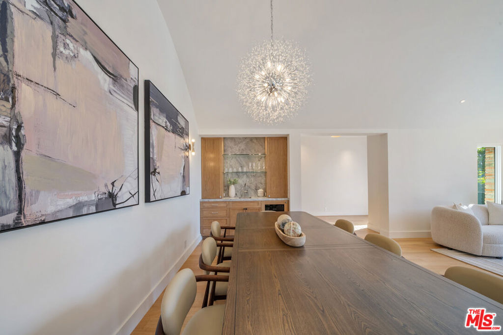 1222 S Genesee Avenue - Photo 10