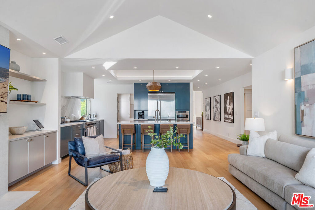 1222 S Genesee Avenue - Photo 80