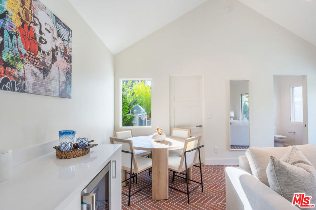 1222 S Genesee Avenue - Photo 35
