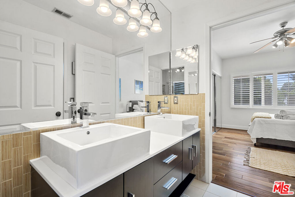 4544 Tobias Avenue - Photo 49