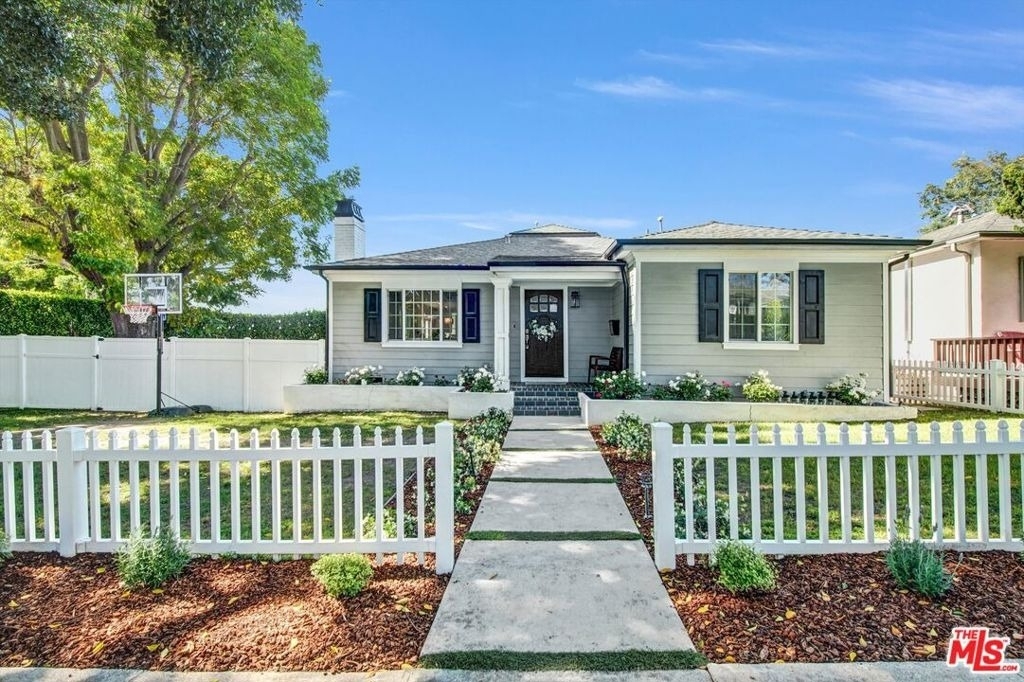 12233 Malone Street - Photo 0