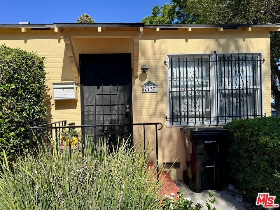 2177 W 27th Street - Photo 1