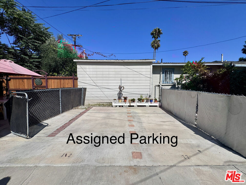 2177 W 27th Street - Photo 22