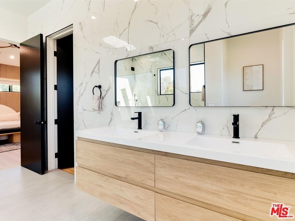 5929 Hesperia Avenue - Photo 43