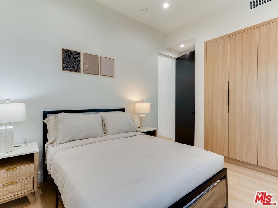 5929 Hesperia Avenue - Photo 28