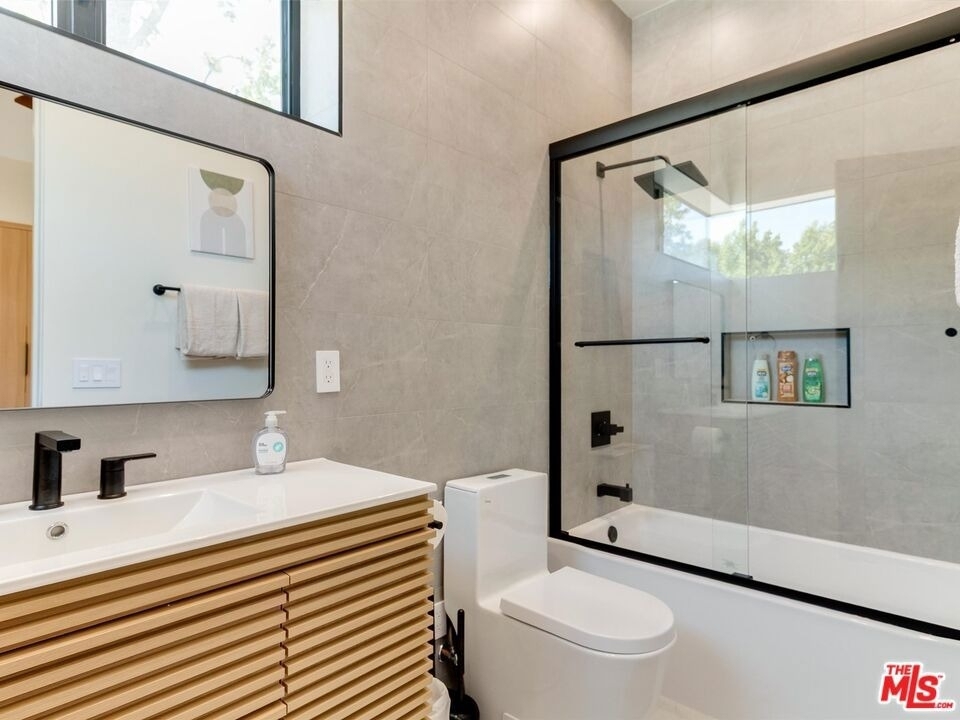 5929 Hesperia Avenue - Photo 48