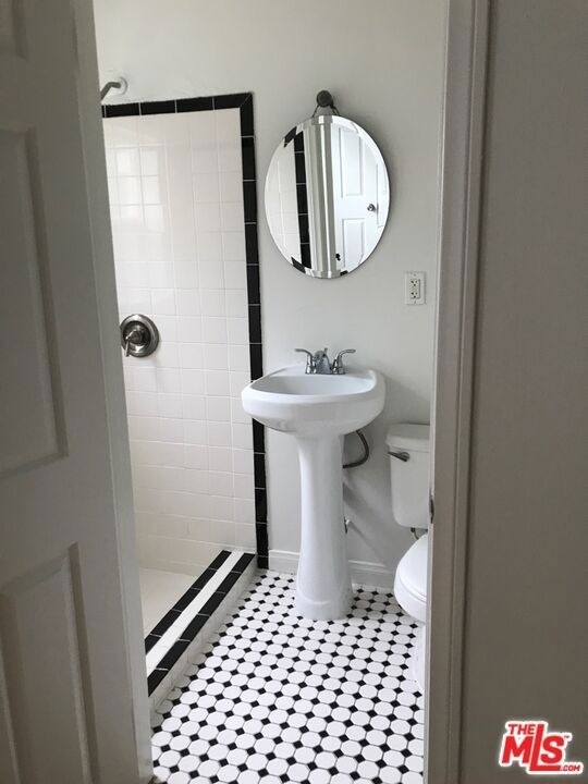 1044 N Bonnie Brae Street - Photo 2