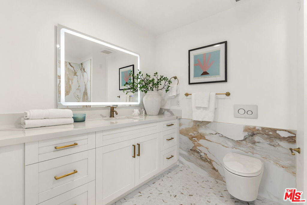 7428 Santa Monica Boulevard - Photo 18