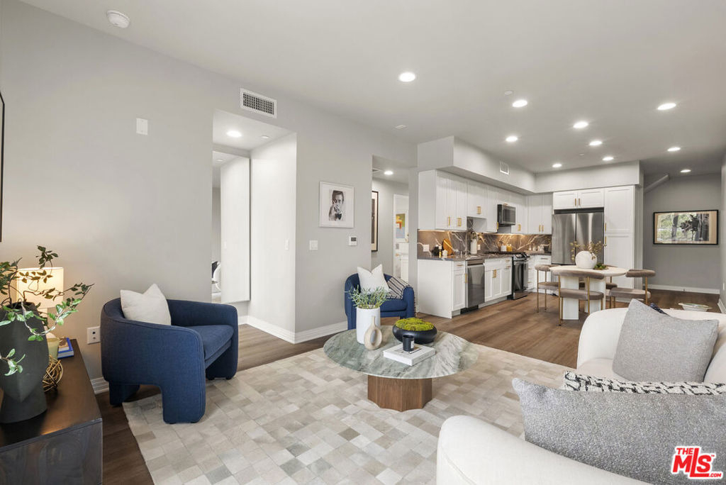 7428 Santa Monica Boulevard - Photo 8