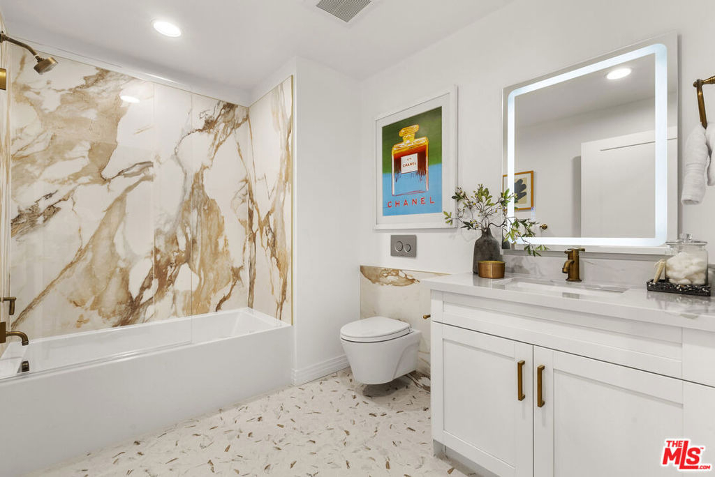 7428 Santa Monica Boulevard - Photo 19