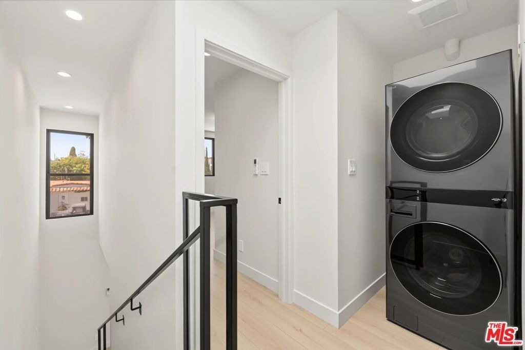 5843 Whitworth Drive - Photo 9