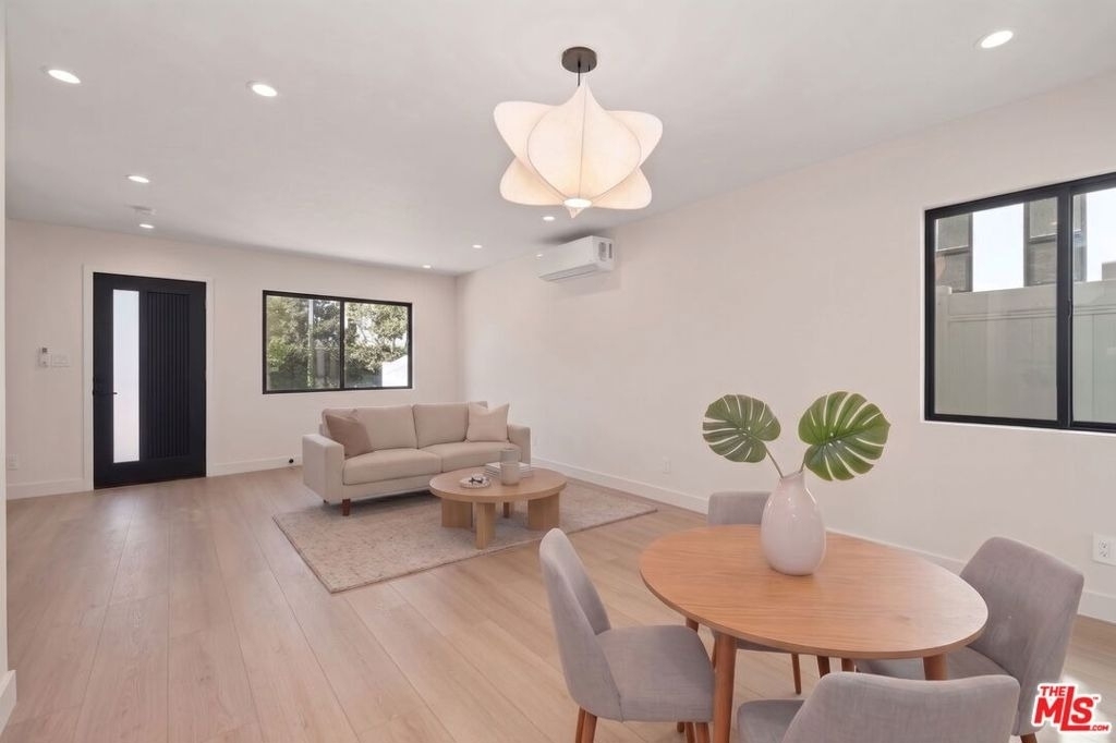 5843 Whitworth Drive - Photo 4