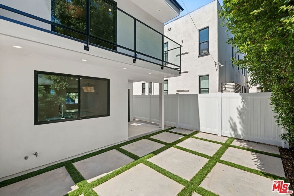 5843 Whitworth Drive - Photo 18